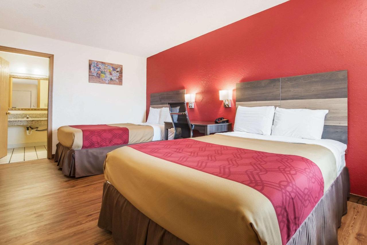 Econo Lodge Cloverdale Экстерьер фото